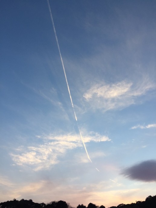 「　～　飛行機雲　～　」
