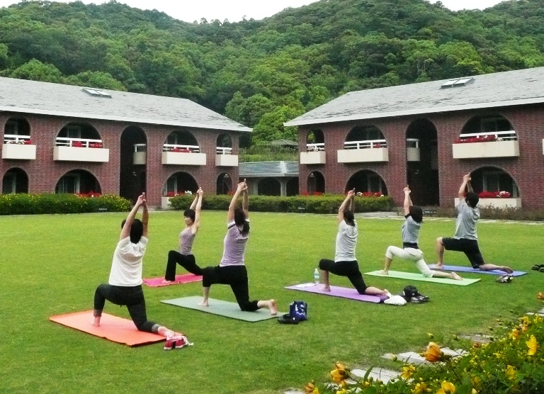 ヨガ教室を開催しました!