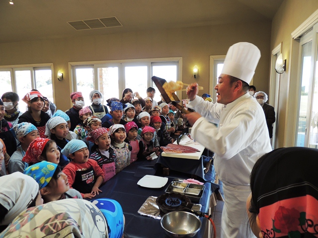 勝浦ロータリークラブ様主催「料理教室」が開催されました。