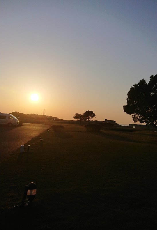 ～　センタープレイス　駐車場より　～