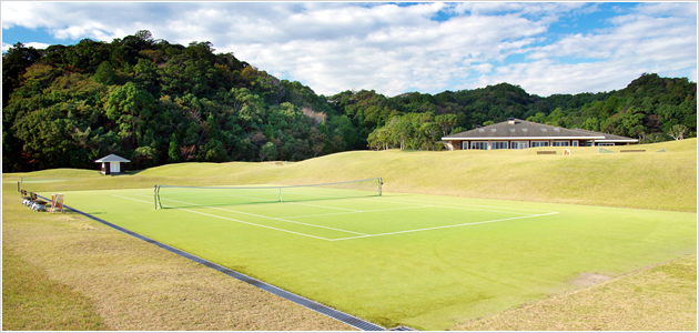 Tennis lovers will spend a happy weekend at our tennis court free of charge.